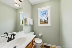 1220 Davey Dr, Batavia, IL 60510 - Photo 13