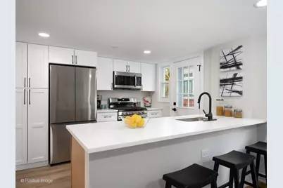 1414 W Sherwin Avenue #B, Chicago, IL 60626 - Photo 9