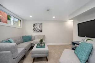 1414 W Sherwin Ave, Chicago, IL 60626 - Photo 21