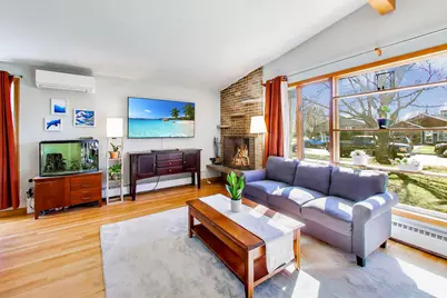 2109 Dobson Street, Evanston, IL 60202 - Photo 3