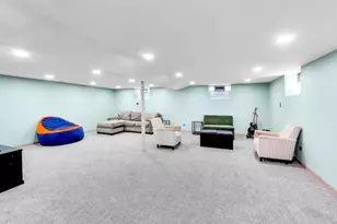 2109 Dobson St, Evanston, IL 60202 - Photo 17