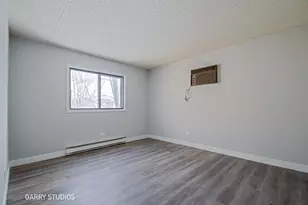 340 Klein Creek Ct, Carol Stream, IL 60188 - Photo 9