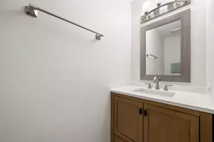 2235 Cheshire Dr, Aurora, IL 60502 - Photo 13