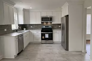 2235 Cheshire Dr, Aurora, IL 60502 - Photo 5