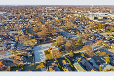 8450 N Shermer Road, Niles, IL 60714 - Photo 31