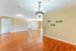 8000 Kilpatrick Ave, Skokie, IL 60076 - Photo 7