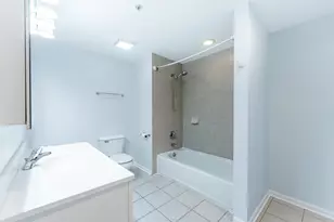 8000 Kilpatrick Ave, Skokie, IL 60076 - Photo 21