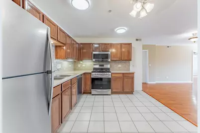 8000 Kilpatrick Avenue #2B, Skokie, IL 60076 - Photo 11