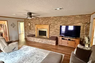 390 Hensley Hills Dr, Vienna, IL 62995 - Photo 25