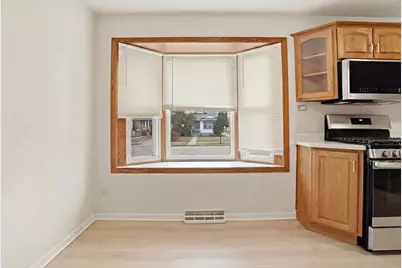 956 Westmoreland Avenue, Waukegan, IL 60085 - Photo 11