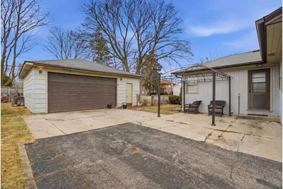 956 Westmoreland Avenue, Waukegan, IL 60085 - Photo 25