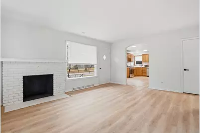 956 Westmoreland Avenue, Waukegan, IL 60085 - Photo 5