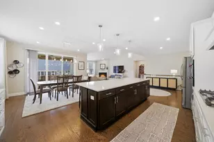 76 Somerset Cir, Wheaton, IL 60189 - Photo 17