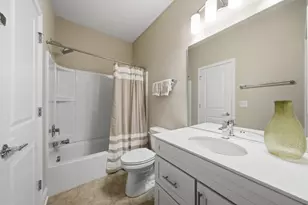 76 Somerset Cir, Wheaton, IL 60189 - Photo 27