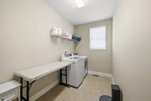 76 Somerset Cir, Wheaton, IL 60189 - Photo 29