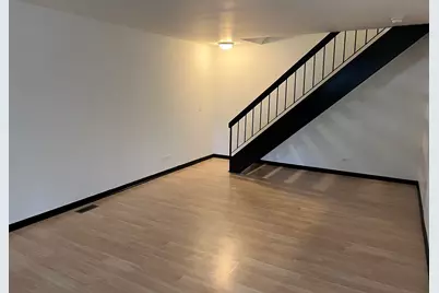 231 Dakota Court #B, Bolingbrook, IL 60440 - Photo 3