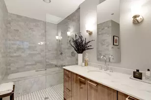 10 E Delaware Pl, Chicago, IL 60611 - Photo 13