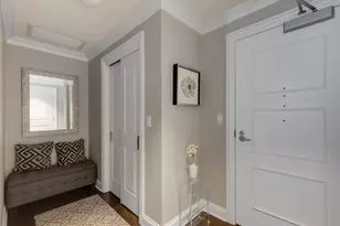 10 E Delaware Pl, Chicago, IL 60611 - Photo 3