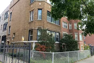 7653 S Yates Blvd, Chicago, IL 60649 - Photo 1