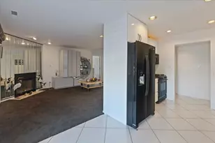 4757 Howard St, Skokie, IL 60076 - Photo 13