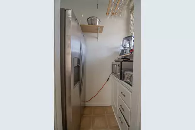 7741 S Chappel Avenue, Chicago, IL 60649 - Photo 11