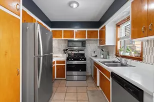 8644 Niles Center Rd, Skokie, IL 60077 - Photo 11