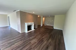 1 Oak Brook Club Dr, Oak Brook, IL 60523 - Photo 15