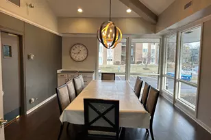 1 Oak Brook Club Dr, Oak Brook, IL 60523 - Photo 33