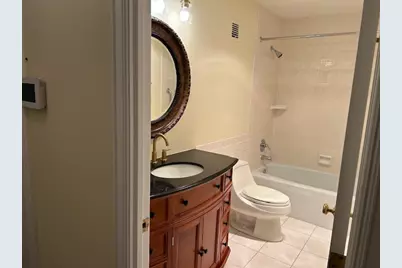 1 Oak Brook Club Drive #A105, Oak Brook, IL 60523 - Photo 19