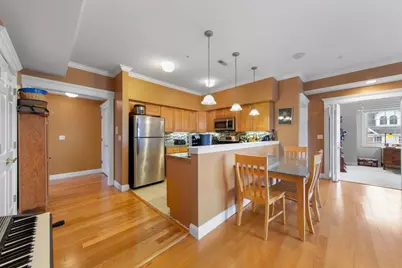 111 S 5th Avenue #D, Saint Charles, IL 60174 - Photo 9