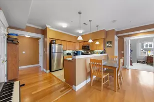 111 S 5th Ave, Saint Charles, IL 60174 - Photo 9