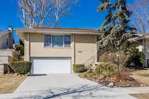 1222 Woodside Rd, La Grange Park, IL 60526 - Photo 1