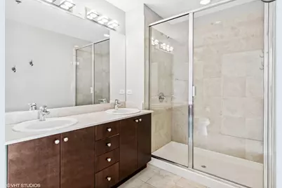 [Address not provided], Chicago, IL 60654 - Photo 9