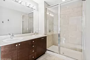 [Address not provided], Chicago, IL 60654 - Photo 9