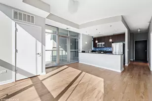 [Address not provided], Chicago, IL 60654 - Photo 7