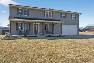 955 E 4th St, Coal City, IL 60416 - Photo 3