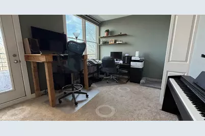 2917 N Claremont Avenue, Chicago, IL 60618 - Photo 13