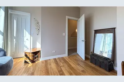 2917 N Claremont Avenue, Chicago, IL 60618 - Photo 15