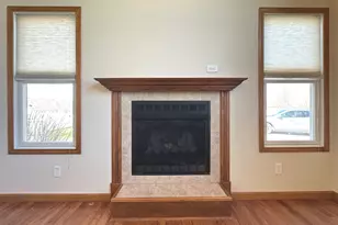 366 Centerpoint Dr S, Bourbonnais, IL 60914 - Photo 5