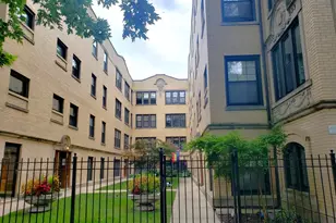 5619 N Wayne Ave, Chicago, IL 60660 - Photo 1