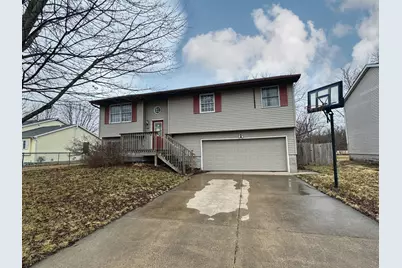 1309 W Indian Drive, Pontiac, IL 61764 - Photo 1