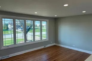 4444 Lisa Ln, Oak Forest, IL 60452 - Photo 7