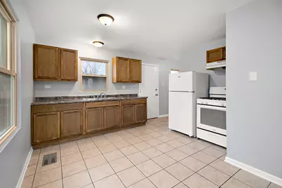 310 Nassau Street, Park Forest, IL 60466 - Photo 7