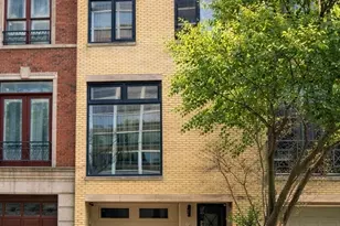 65 W Schiller St, Chicago, IL 60610 - Photo 1