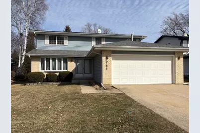 961 Dearborn Circle, Carol Stream, IL 60188 - Photo 1