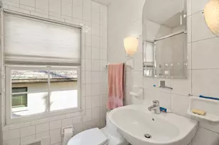 324 Davis St, Evanston, IL 60201 - Photo 21