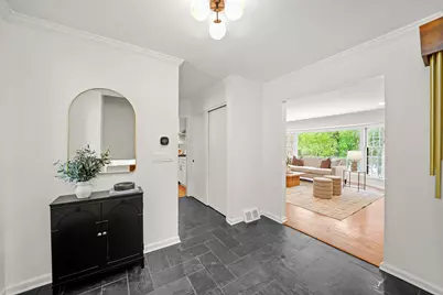 524 Forest Hill Road, Lake Forest, IL 60045 - Photo 11