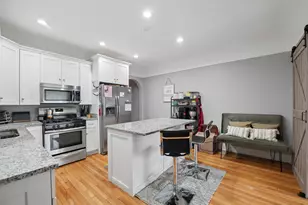 6926 S Paxton Ave, Chicago, IL 60649 - Photo 19