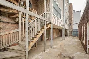 6926 S Paxton Ave, Chicago, IL 60649 - Photo 23