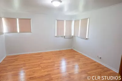 17405 Longfellow Avenue, Hazel Crest, IL 60429 - Photo 9